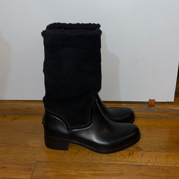 Coach Zena Cold Weather Boot (missing straps) - Picture 3 of 5